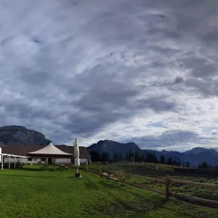Malga Glazzat Farm stay Pontebba